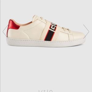 Sellin guccis size 14